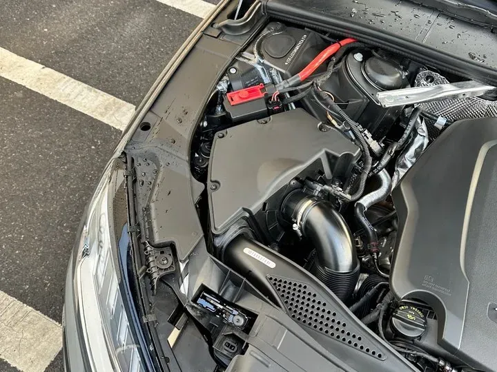 2022 Audi A4L 2.0T 190HP L4 7DCT,autocango,china used car exporter,china ev exporter,chinese used car exporter,chinese used ev exporter