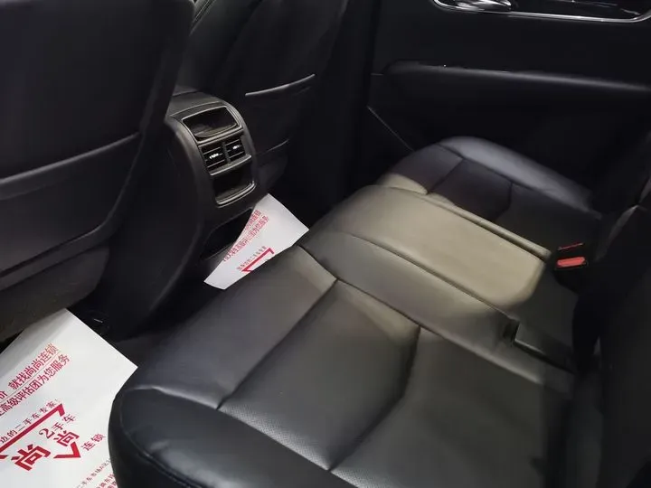 2020 Cadillac XT5 2.0T 241HP L4 9AT,autocango,china used car exporter,china ev exporter,chinese used car exporter,chinese used ev exporter