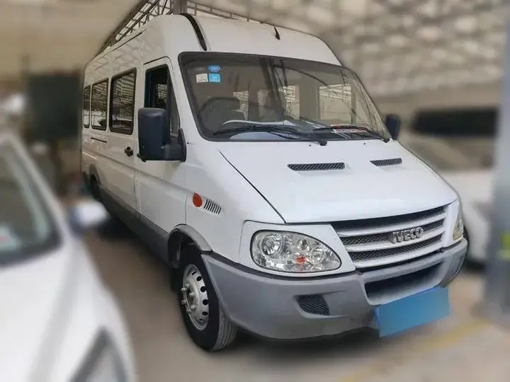 2017 Iveco BaoDi 2.5T 122HP L4 5MT