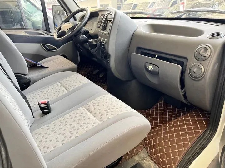 2017 Iveco BaoDi 2.5T 122HP L4 5MT,autocango,china used car exporter,china ev exporter,chinese used car exporter,chinese used ev exporter