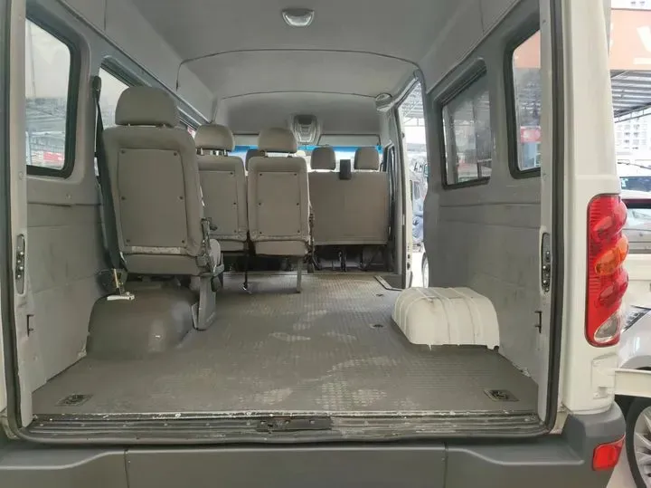 2017 Iveco BaoDi 2.5T 122HP L4 5MT,autocango,china used car exporter,china ev exporter,chinese used car exporter,chinese used ev exporter