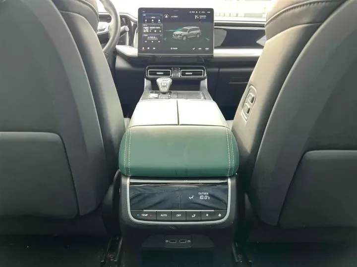 2022 GAC Trumpchi GS8 2.0T 252HP L4 8AT,autocango,china used car exporter,china ev exporter,chinese used car exporter,chinese used ev exporter