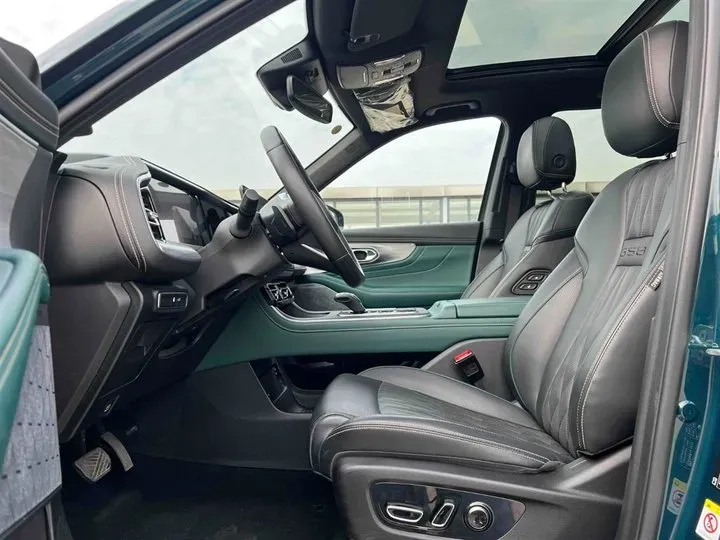 2022 GAC Trumpchi GS8 2.0T 252HP L4 8AT,autocango,china used car exporter,china ev exporter,chinese used car exporter,chinese used ev exporter