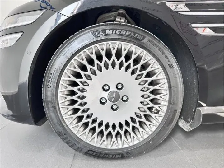 2023 Genesis G80 2.5T 304HP L4 8AT,autocango,china used car exporter,china ev exporter,chinese used car exporter,chinese used ev exporter