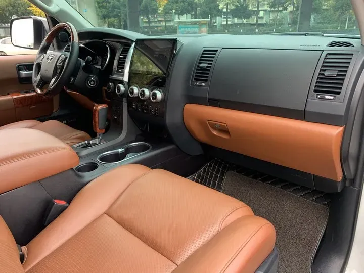 2010 Toyota Sequoia 5.7L 386HP V8 6AT,autocango,china used car exporter,china ev exporter,chinese used car exporter,chinese used ev exporter