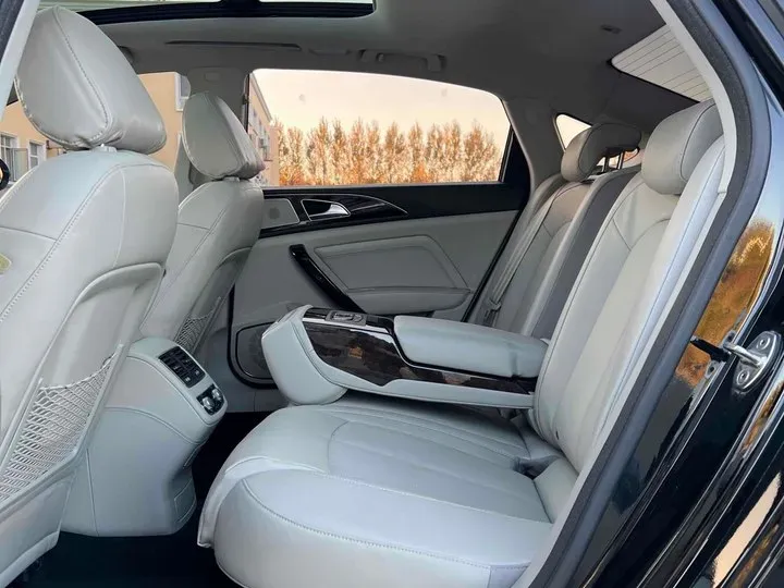 2016 Zotye Z700 1.8T 177HP L4 6DCT,autocango,china used car exporter,china ev exporter,chinese used car exporter,chinese used ev exporter