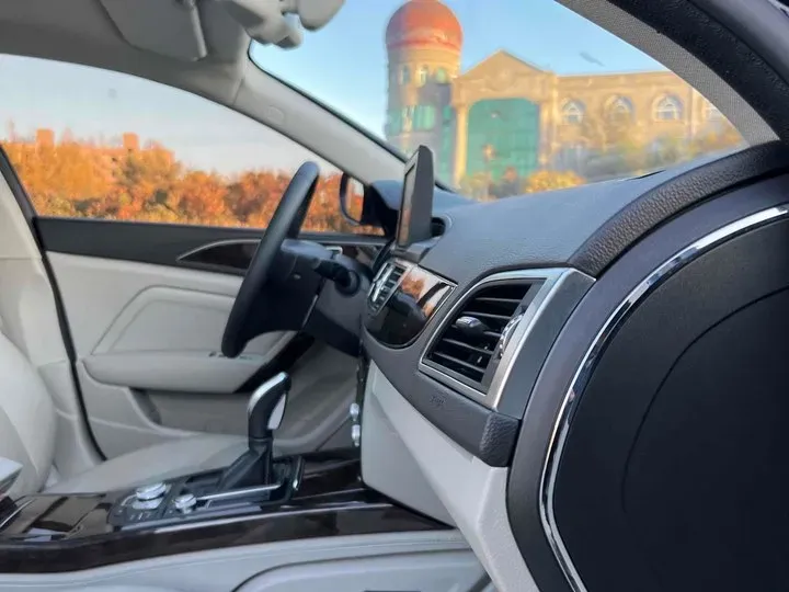 2016 Zotye Z700 1.8T 177HP L4 6DCT,autocango,china used car exporter,china ev exporter,chinese used car exporter,chinese used ev exporter