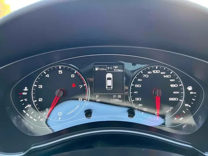 2016 Zotye Z700 1.8T 177HP L4 6DCT,autocango,china used car exporter,china ev exporter,chinese used car exporter,chinese used ev exporter