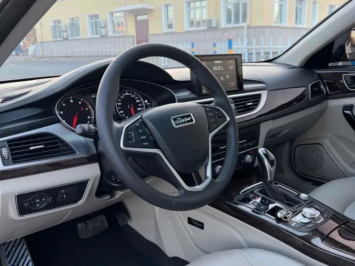 2016 Zotye Z700 1.8T 177HP L4 6DCT,autocango,china used car exporter,china ev exporter,chinese used car exporter,chinese used ev exporter