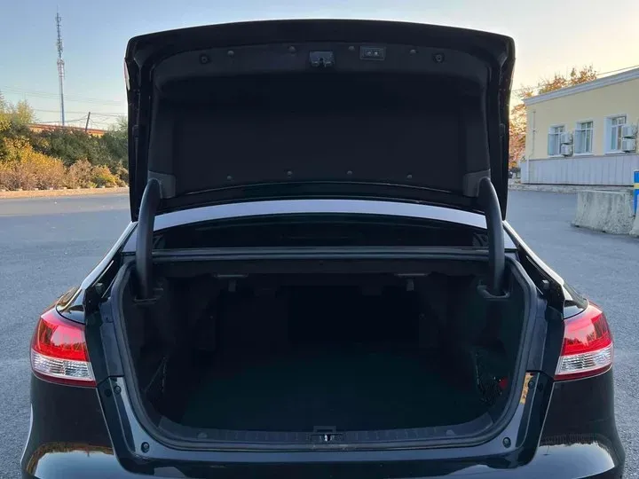 2016 Zotye Z700 1.8T 177HP L4 6DCT,autocango,china used car exporter,china ev exporter,chinese used car exporter,chinese used ev exporter