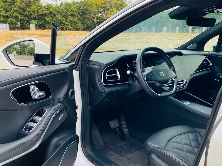 2022 Rising Auto R7 BEV 90KWH,autocango,china used car exporter,china ev exporter,chinese used car exporter,chinese used ev exporter