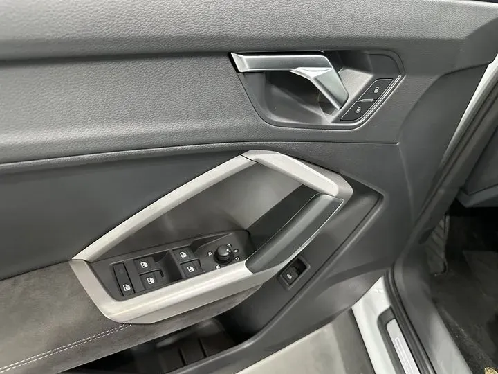 2022 Audi Q3 1.4T 150HP L4 7DCT,autocango,china used car exporter,china ev exporter,chinese used car exporter,chinese used ev exporter