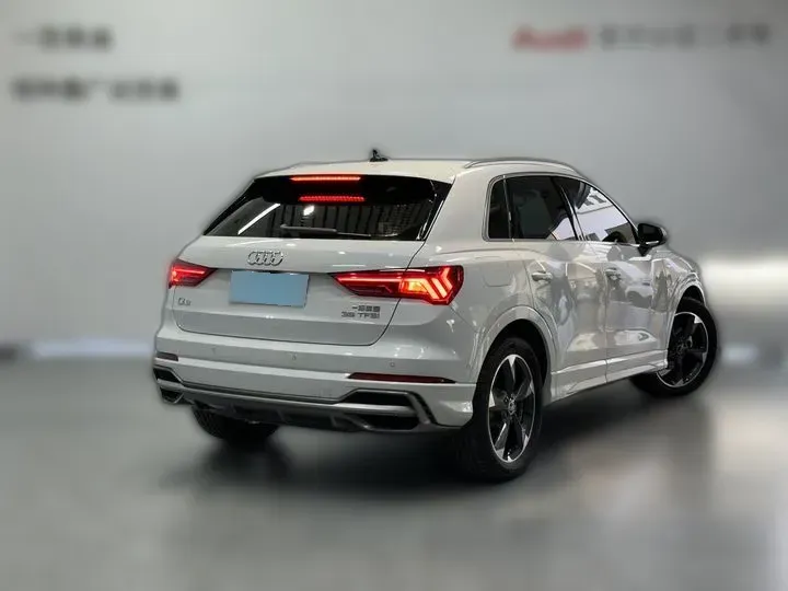 2022 Audi Q3 1.4T 150HP L4 7DCT,autocango,china used car exporter,china ev exporter,chinese used car exporter,chinese used ev exporter