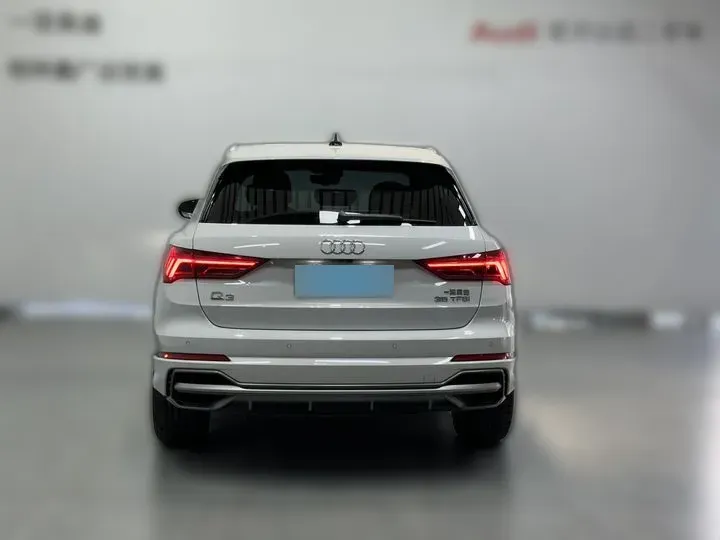 2022 Audi Q3 1.4T 150HP L4 7DCT,autocango,china used car exporter,china ev exporter,chinese used car exporter,chinese used ev exporter