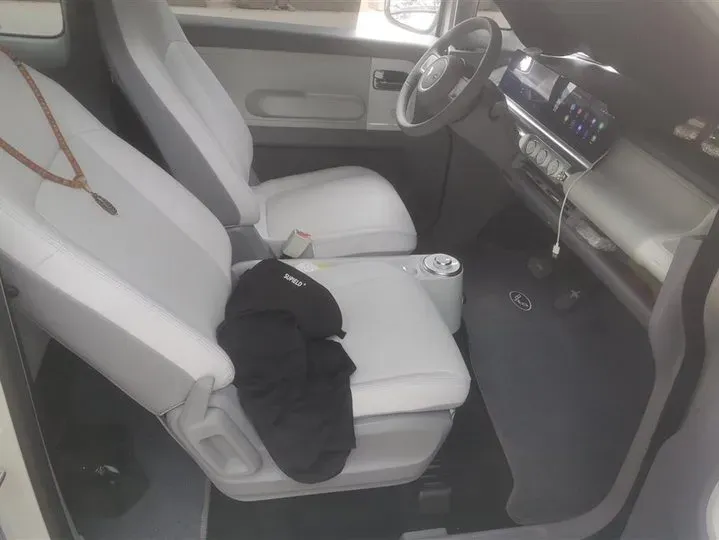 2023 WuLing Air ev BEV 28.4KWH,autocango,china used car exporter,china ev exporter,chinese used car exporter,chinese used ev exporter