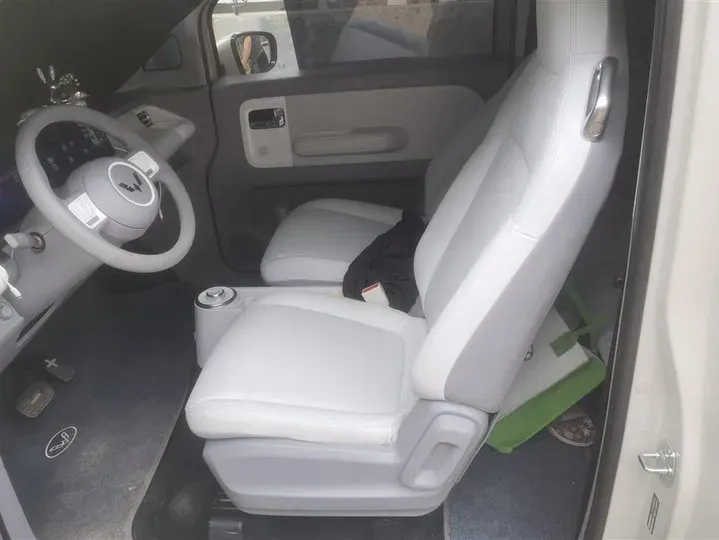 2023 WuLing Air ev BEV 28.4KWH,autocango,china used car exporter,china ev exporter,chinese used car exporter,chinese used ev exporter