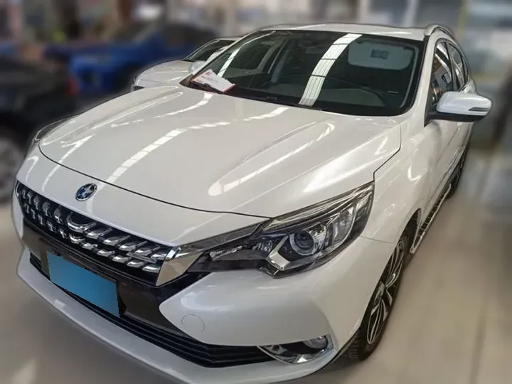2017 Venucia T90 2.0L 144HP L4 CVT,autocango,china used car exporter,china ev exporter,chinese used car exporter,chinese used ev exporter