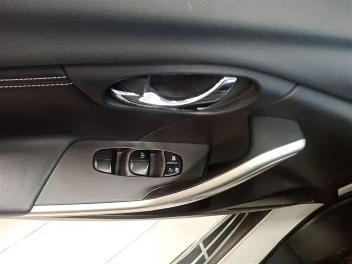 2017 Venucia T90 2.0L 144HP L4 CVT,autocango,china used car exporter,china ev exporter,chinese used car exporter,chinese used ev exporter