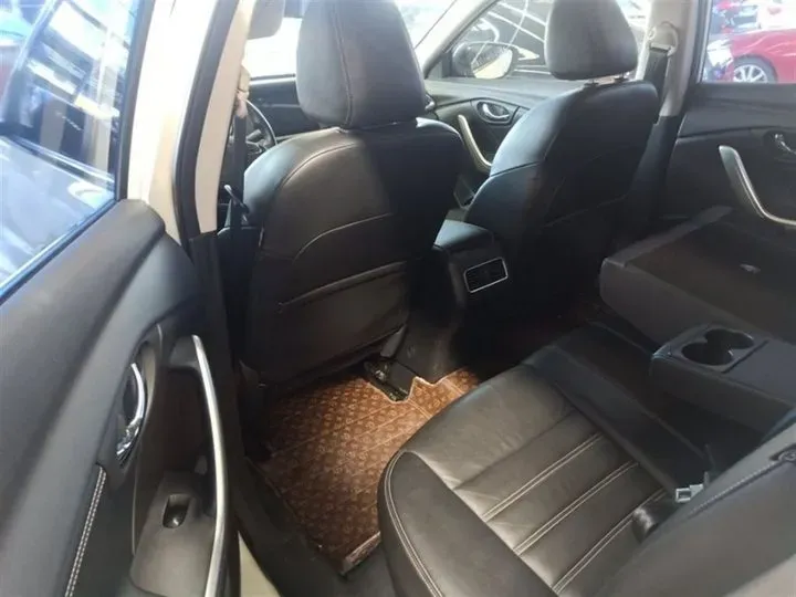 2017 Venucia T90 2.0L 144HP L4 CVT,autocango,china used car exporter,china ev exporter,chinese used car exporter,chinese used ev exporter