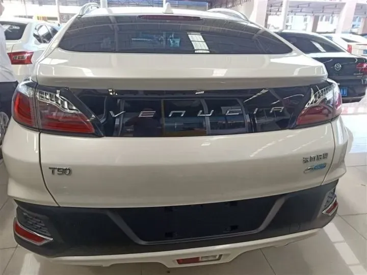 2017 Venucia T90 2.0L 144HP L4 CVT,autocango,china used car exporter,china ev exporter,chinese used car exporter,chinese used ev exporter