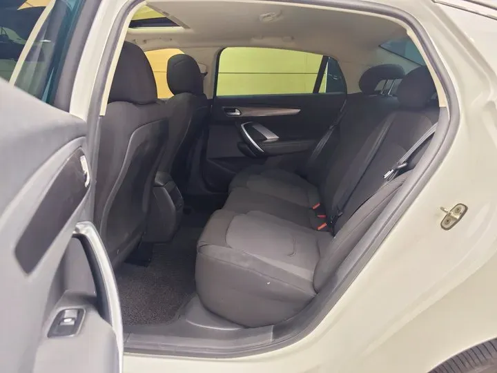 2016 DS 5LS 1.6T 167HP L4 6AT,autocango,china used car exporter,china ev exporter,chinese used car exporter,chinese used ev exporter