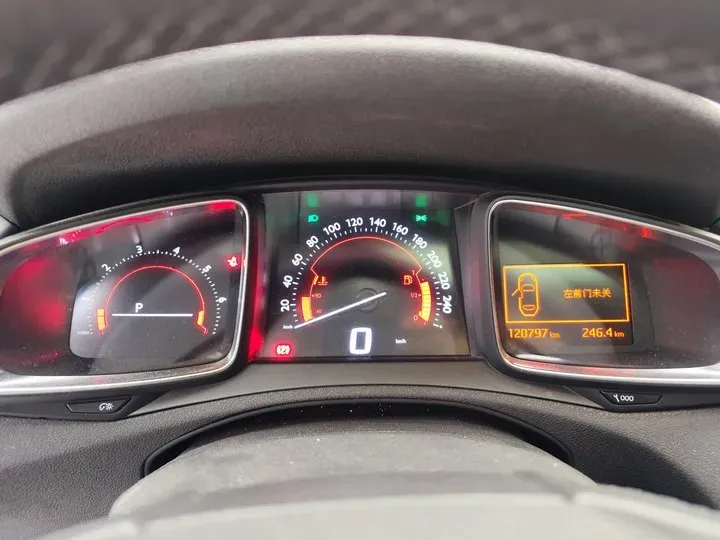 2016 DS 5LS 1.6T 167HP L4 6AT,autocango,china used car exporter,china ev exporter,chinese used car exporter,chinese used ev exporter