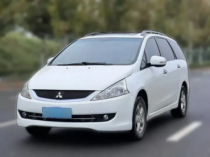 2009 Mitsubishi Grandis 2.4L 165HP L4 4AT,autocango,china used car exporter,china ev exporter,chinese used car exporter,chinese used ev exporter