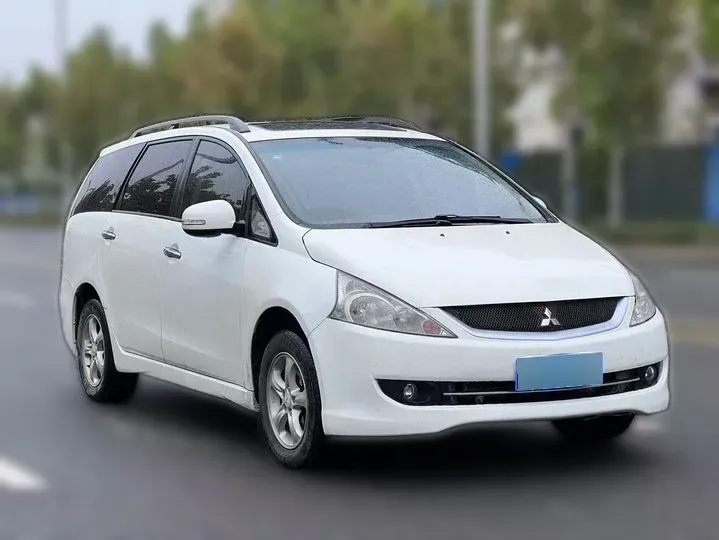 2009 Mitsubishi Grandis 2.4L 165HP L4 4AT,autocango,china used car exporter,china ev exporter,chinese used car exporter,chinese used ev exporter