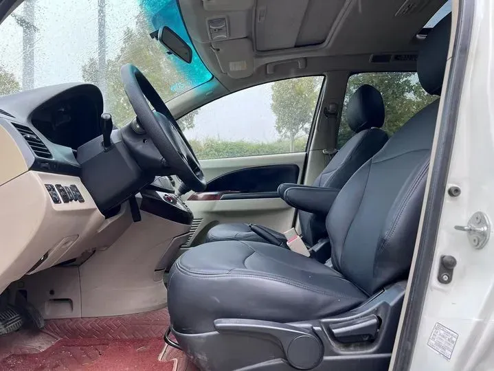 2009 Mitsubishi Grandis 2.4L 165HP L4 4AT,autocango,china used car exporter,china ev exporter,chinese used car exporter,chinese used ev exporter