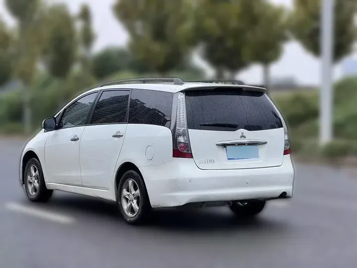 2009 Mitsubishi Grandis 2.4L 165HP L4 4AT,autocango,china used car exporter,china ev exporter,chinese used car exporter,chinese used ev exporter