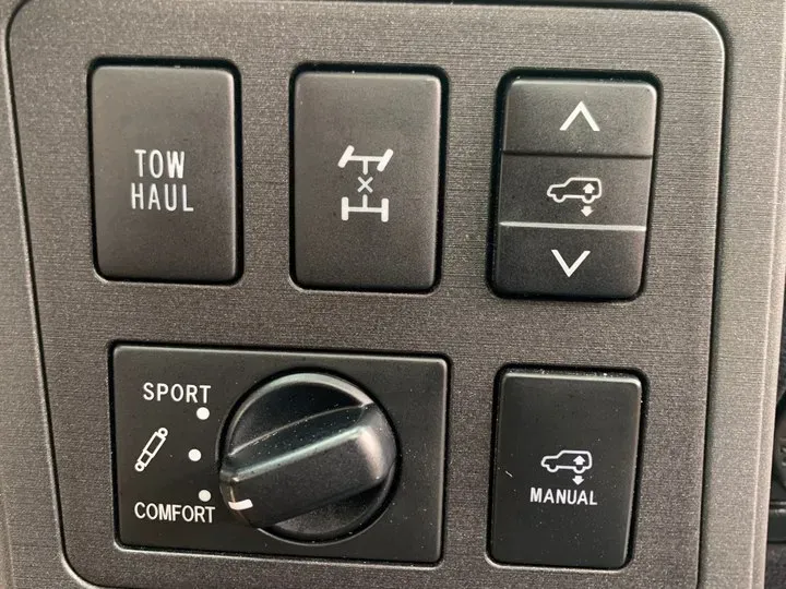 2010 Toyota Sequoia 5.7L 386HP V8 6AT,autocango,china used car exporter,china ev exporter,chinese used car exporter,chinese used ev exporter