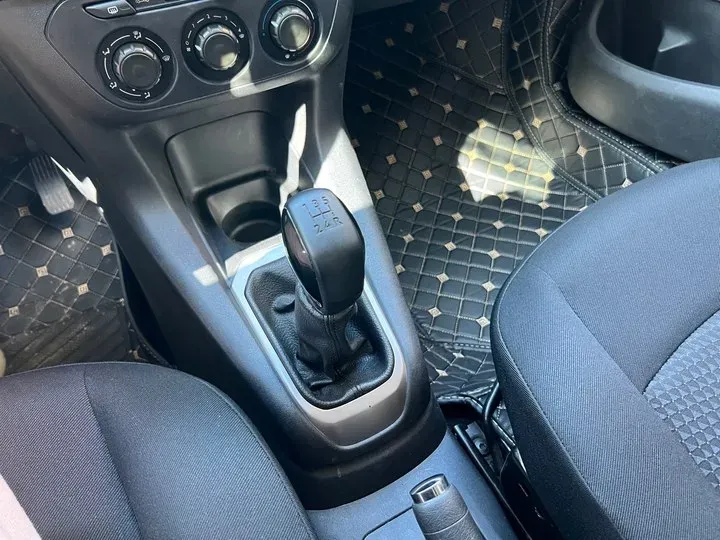 2014 Peugeot 301 1.6L 117HP L4 5MT,autocango,china used car exporter,china ev exporter,chinese used car exporter,chinese used ev exporter