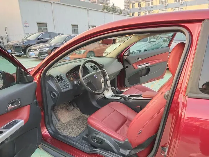 2013 Volvo C30 2.0L 145HP L4 6DCT,autocango,china used car exporter,china ev exporter,chinese used car exporter,chinese used ev exporter