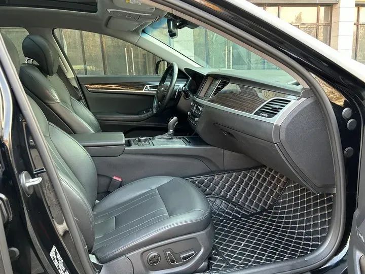 2015 Hyundai Cenesis 3.0L 257HP V6 8AT,autocango,china used car exporter,china ev exporter,chinese used car exporter,chinese used ev exporter