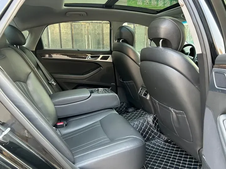 2015 Hyundai Cenesis 3.0L 257HP V6 8AT,autocango,china used car exporter,china ev exporter,chinese used car exporter,chinese used ev exporter