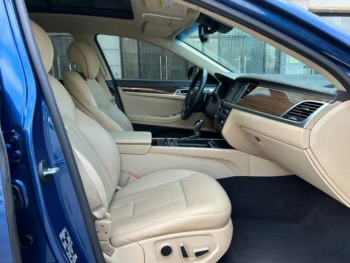 2015 Hyundai Cenesis 3.0L 257HP V6 8AT,autocango,china used car exporter,china ev exporter,chinese used car exporter,chinese used ev exporter