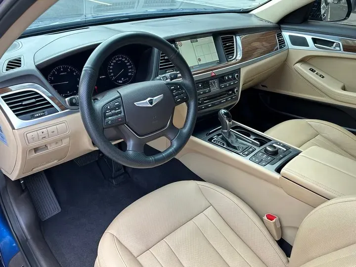 2015 Hyundai Cenesis 3.0L 257HP V6 8AT,autocango,china used car exporter,china ev exporter,chinese used car exporter,chinese used ev exporter