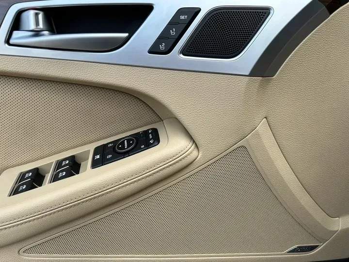 2015 Hyundai Cenesis 3.0L 257HP V6 8AT,autocango,china used car exporter,china ev exporter,chinese used car exporter,chinese used ev exporter