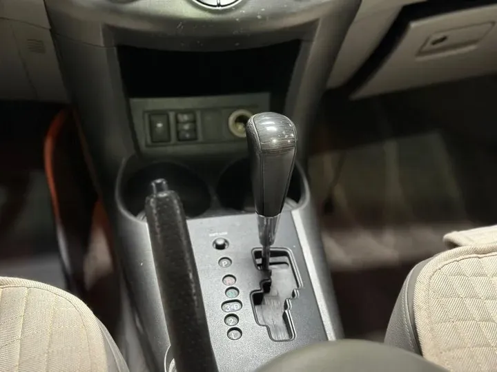 2009 Toyota RAV4 2.4L 170HP L4 4AT,autocango,china used car exporter,china ev exporter,chinese used car exporter,chinese used ev exporter