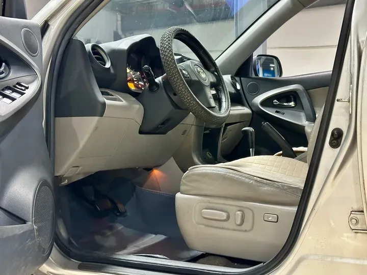 2009 Toyota RAV4 2.4L 170HP L4 4AT,autocango,china used car exporter,china ev exporter,chinese used car exporter,chinese used ev exporter