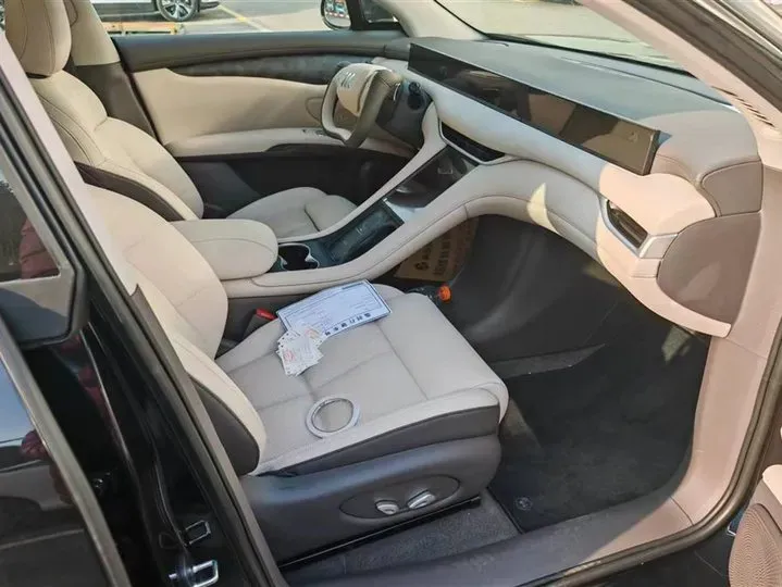 2023 IM LS6 BEV 71KWH,autocango,china used car exporter,china ev exporter,chinese used car exporter,chinese used ev exporter