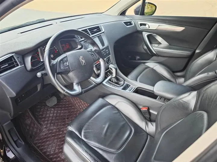 2014 DS 5LS 1.6T 163HP L4 6AT,autocango,china used car exporter,china ev exporter,chinese used car exporter,chinese used ev exporter