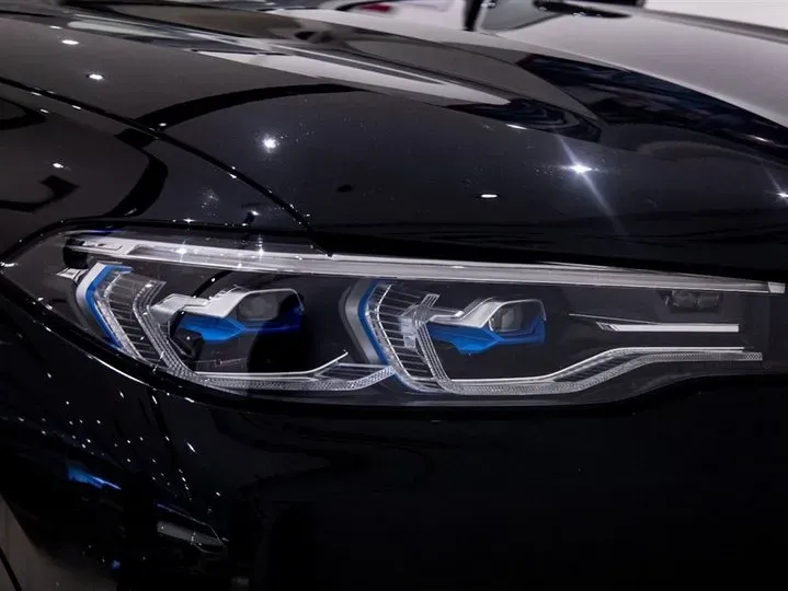 2021 BMW X7 3.0T 340HP L6 8AT,autocango,china used car exporter,china ev exporter,chinese used car exporter,chinese used ev exporter