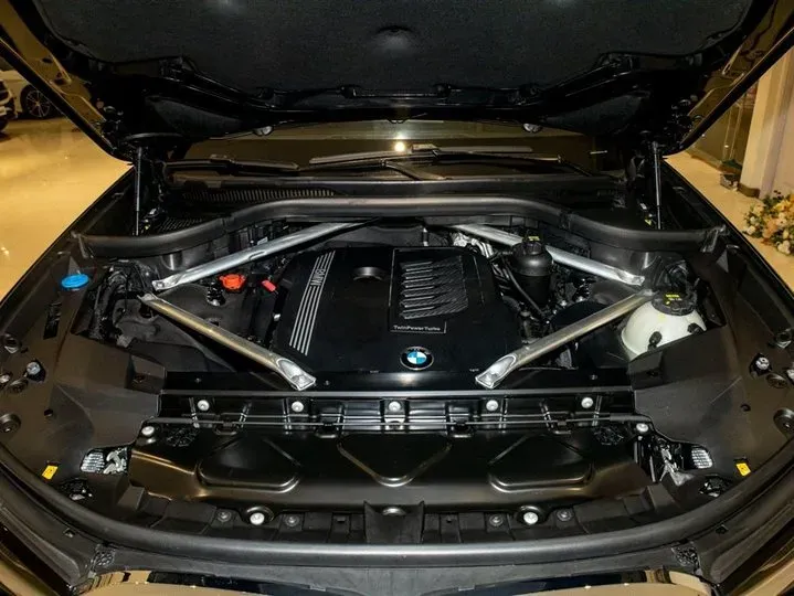 2021 BMW X7 3.0T 340HP L6 8AT,autocango,china used car exporter,china ev exporter,chinese used car exporter,chinese used ev exporter