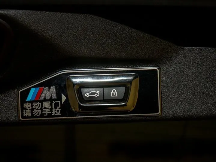 2021 BMW X7 3.0T 340HP L6 8AT,autocango,china used car exporter,china ev exporter,chinese used car exporter,chinese used ev exporter