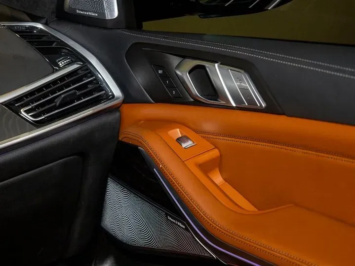 2021 BMW X7 3.0T 340HP L6 8AT,autocango,china used car exporter,china ev exporter,chinese used car exporter,chinese used ev exporter