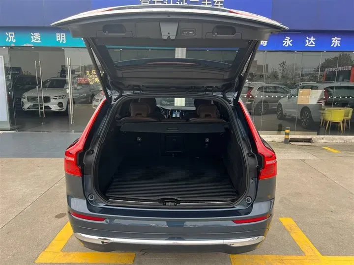 2022 Volvo XC60 2.0T 310HP L4 8AT PHEV 18.8KWH,autocango,china used car exporter,china ev exporter,chinese used car exporter,chinese used ev exporter