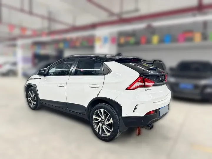 2017 Luxgen U5 SUV 1.6L 124HP L4 CVT,autocango,china used car exporter,china ev exporter,chinese used car exporter,chinese used ev exporter