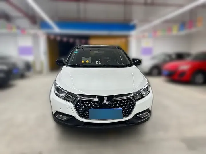 2017 Luxgen U5 SUV 1.6L 124HP L4 CVT,autocango,china used car exporter,china ev exporter,chinese used car exporter,chinese used ev exporter