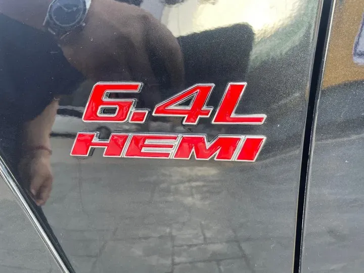 2012 Jeep Grand Cherokee SRT 6.4L 468HP V8 5AT,autocango,china used car exporter,china ev exporter,chinese used car exporter,chinese used ev exporter